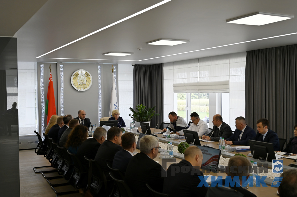 Встреча трудового коллектива с представителями предприятия _Зоя Вацлавовна Кулеша.JPG